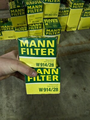 Mann W 914/28 Oil Filter for Iveco OE 2995811, 504091563 & More