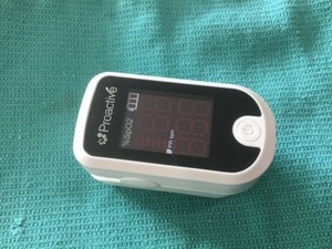 Finger Pulse Oximeter Blood Oxygen Monitor SpO2 Heart Rate Tester Free Bag USA