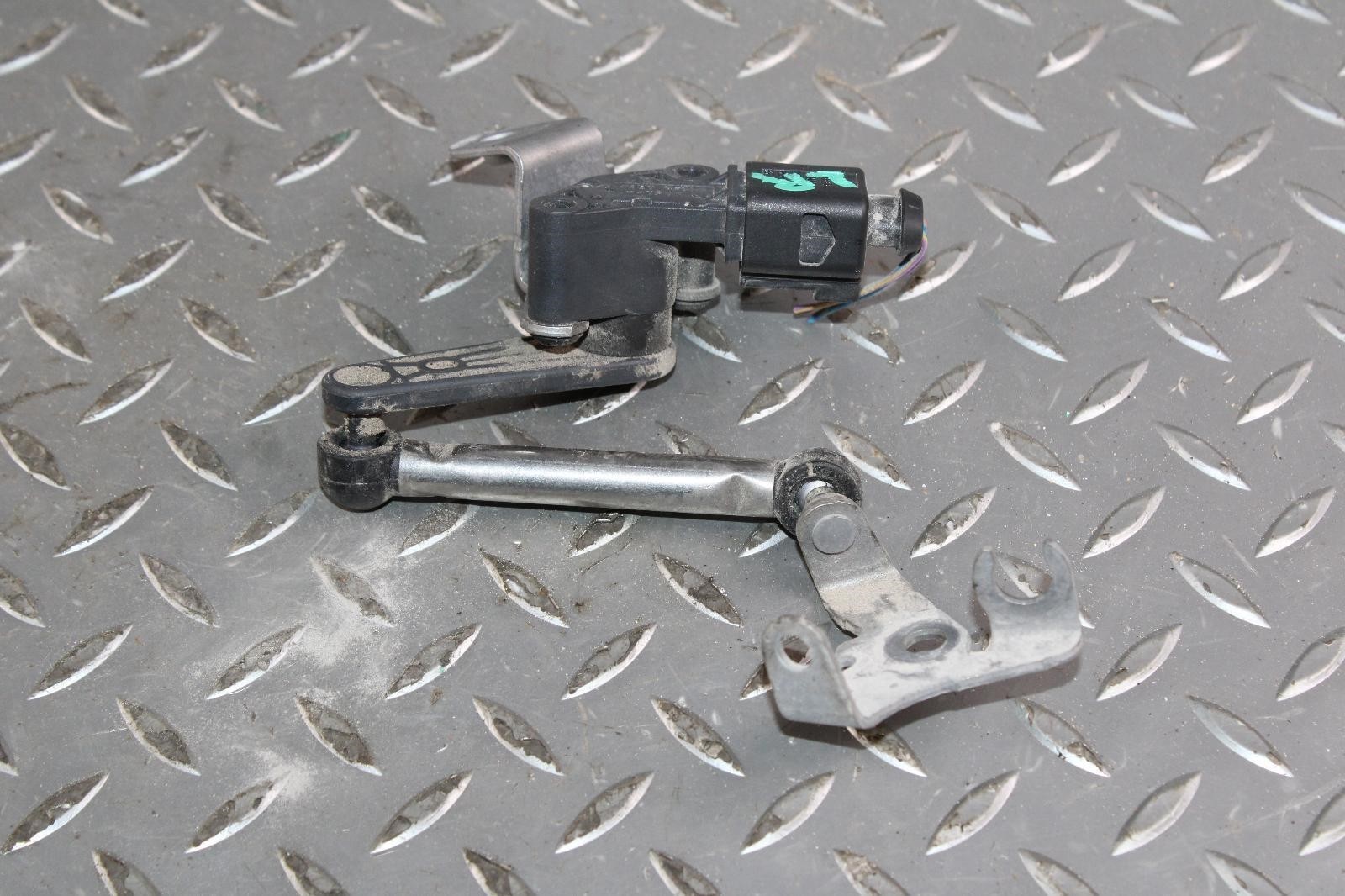 19-23 Continental Electronic Rear Driver Side Left LH Suspension Level Sensor OE