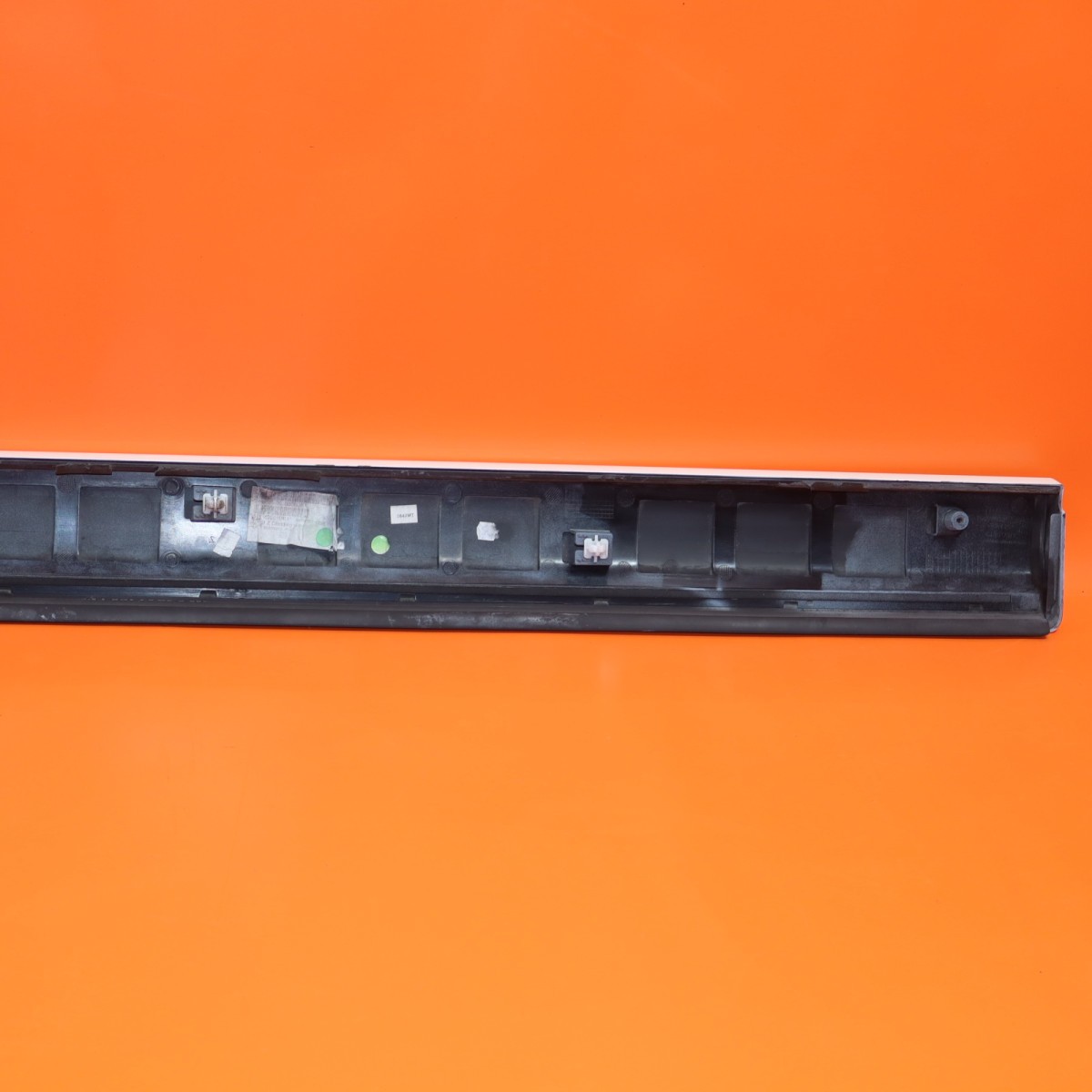 Rolls-Royce Cullinan 2019-2022 FRONT+RIGHT Body side molding P/N 51137448586
