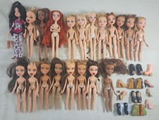 20 Bratz Dolls Fashion Pixiez Sasha Lina Cleo Lot
