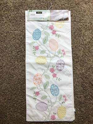 NWT House & Garden Table Runner Easter Egg Spring Garden 14 x 72