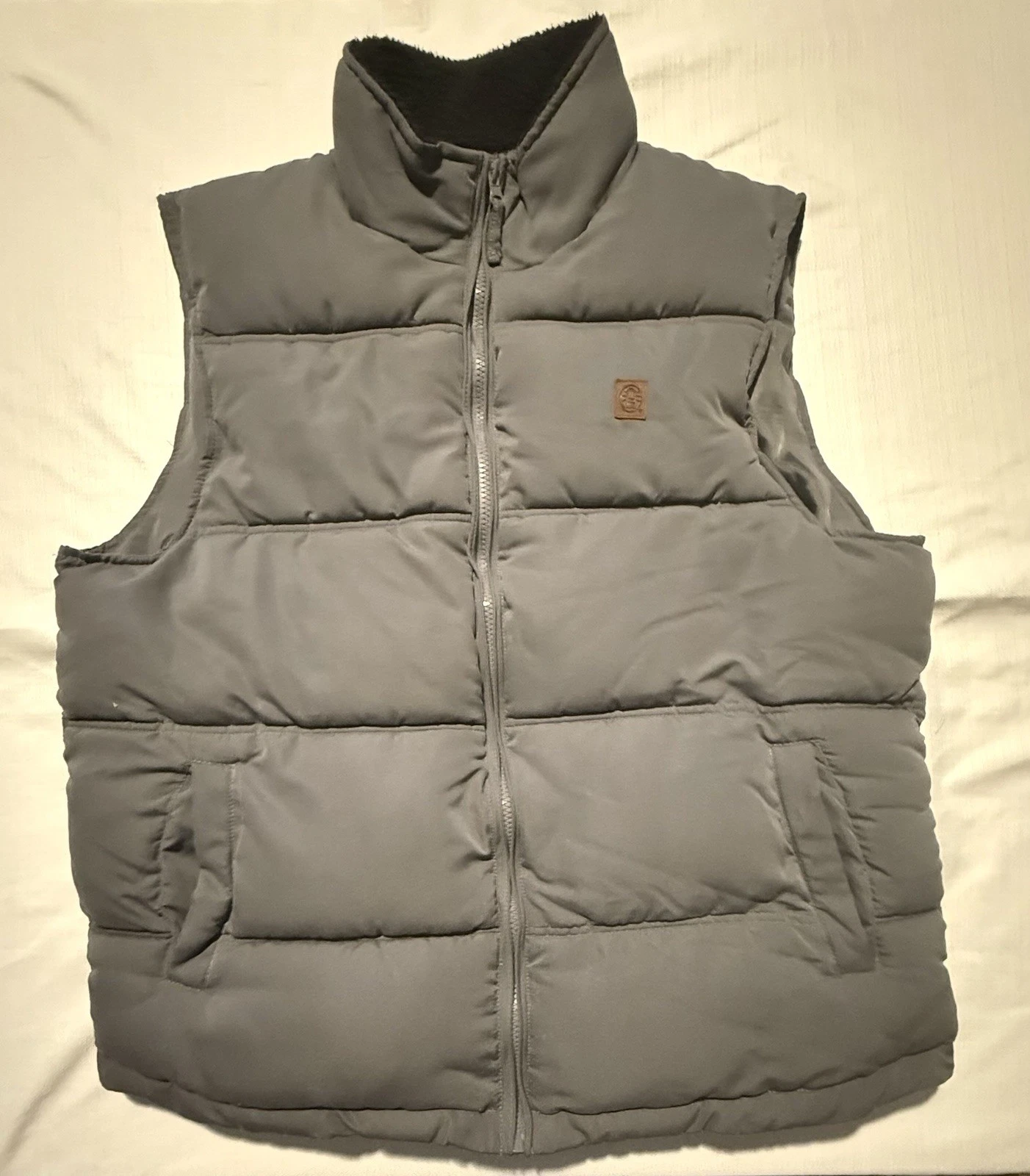 Coleman Men’s Full Zip Sherpa Collar Insulated Puffer Vest Green Size L
Opens in a new window or tab