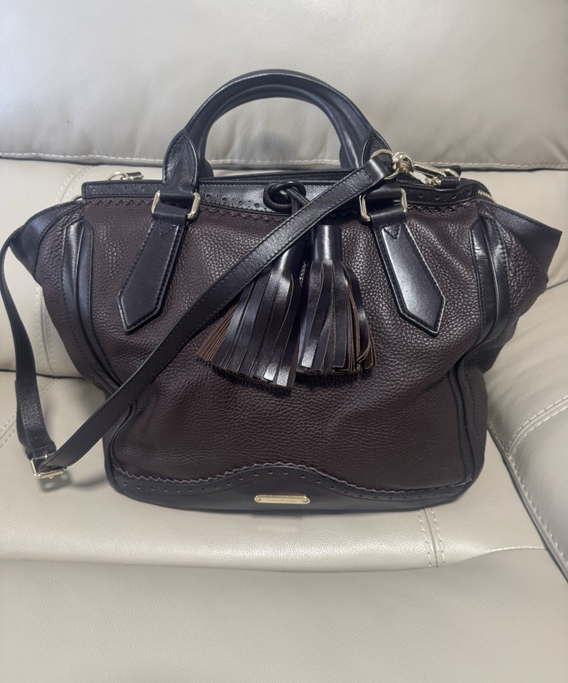 Authentic Burberry GRAINY LEATHER BROGUE LARGE DE NNET TOTE RRP$3950
