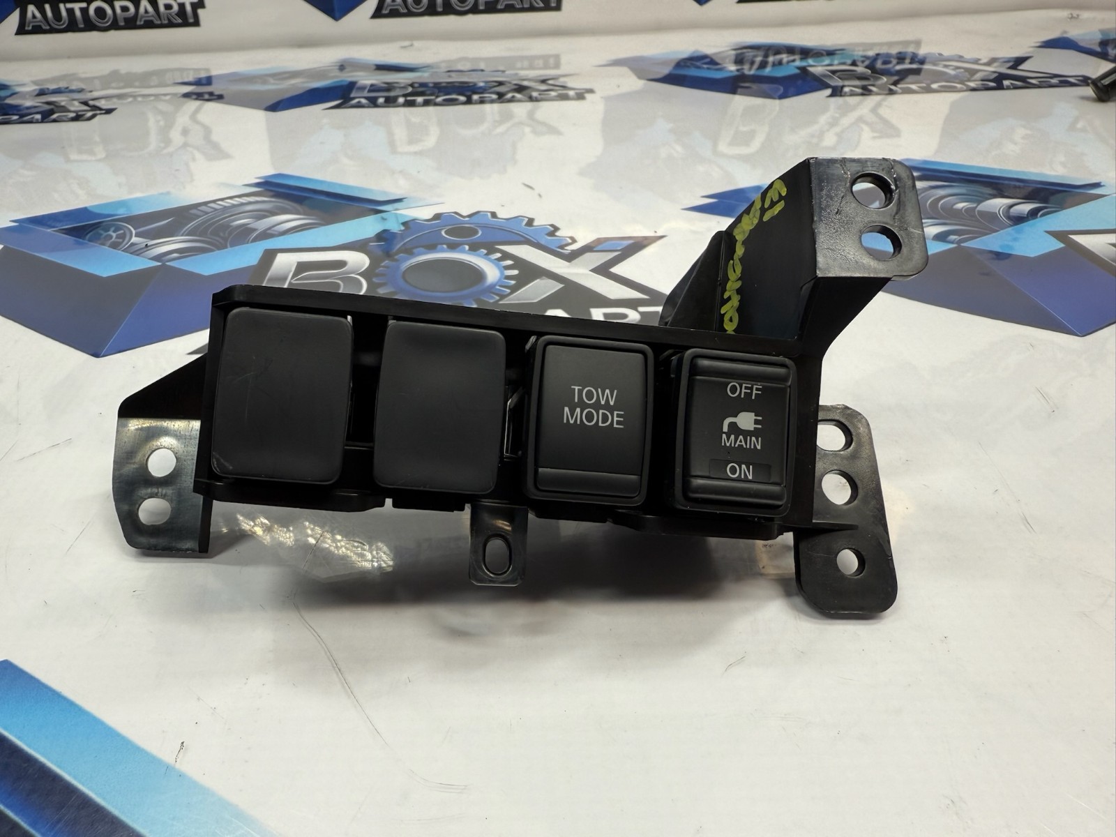 2013-2020 Nissan Pathfinder Dash Left Tow Mode Switch Panel 681683JA0A OEM