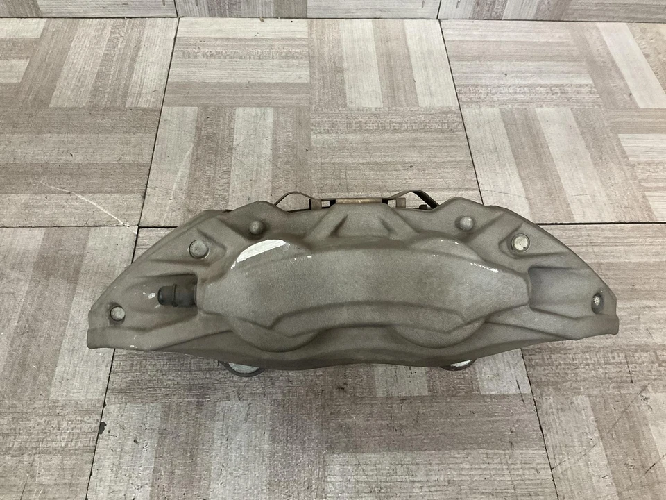 2015 Ford Mustang Gt Left & Right Front Calipers W/50 Year/Performance Pkg OEM Foto 2 de 4
