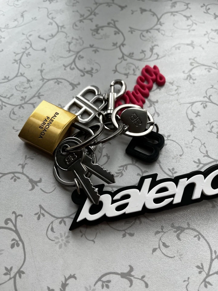 Kit Llavero Balenciaga en Multicolor Plata Rosa Llavero Goma Logo Raro Y2K Foto 3 de 4