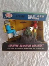 RARE 1969 Vintage Penn-Plax See-Saw Divers  Action Aerating Aquarium Ornament 
