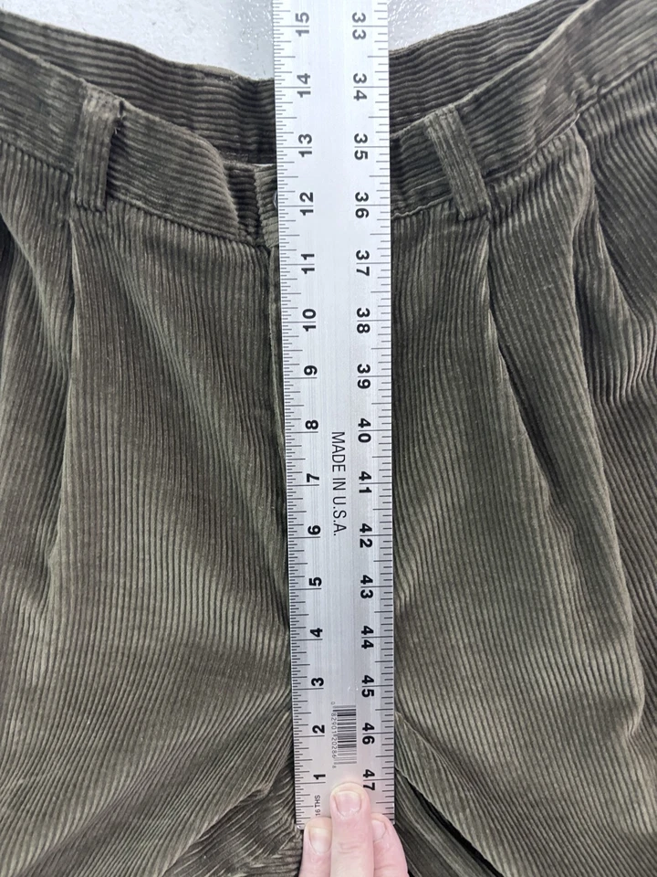 Pantalones de Pana Verde Claiborne 36x30 De Colección Años 90 Corte Completo Sueltos Plisados Cintura Alta Foto 3 de 4