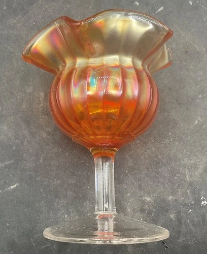 VINTAGE CARNIVAL FENTON STEMED SMOOTH RAY RUFFLED SPITTOON OR VASE