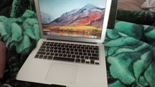 Apple Macbook Air 2011 13" 128 GB Silver comes with receipt 