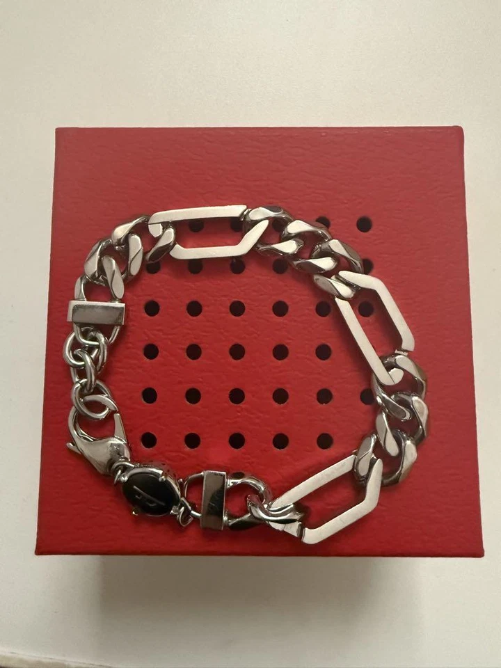 Diesel Hombre Plata Acero Inoxidable Pulsera Cadena Con Logo Negro D Lujo Elegante Foto 2 de 2
