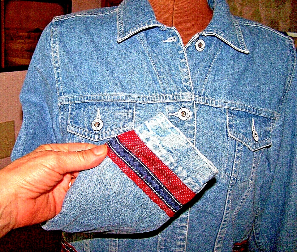 CHRISTOPHER & BANKS Blue Denim Cotton RED WHITE BLUE TRIM Button JACKET/Size M - Image 4 of 4