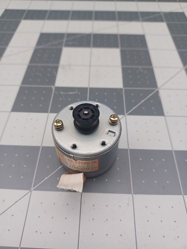 Mabuchi  EG-530KD-2B DC 12V 1600 ~ 3200 RPM CCW Vintage Cassette tape Deck Motor