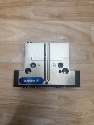 SCHUNK Universal Two Finger Pneumatic Gripper (PGN+P100-1-AS)