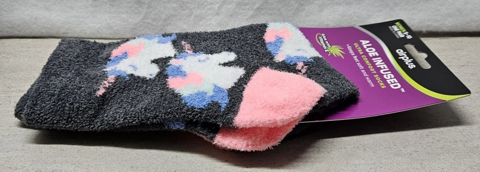 Airplus Womens Aloe Infused Ultra Comfort Crew Socks, Tossed Unicorns, Size 5-10 - Image 3 of 4