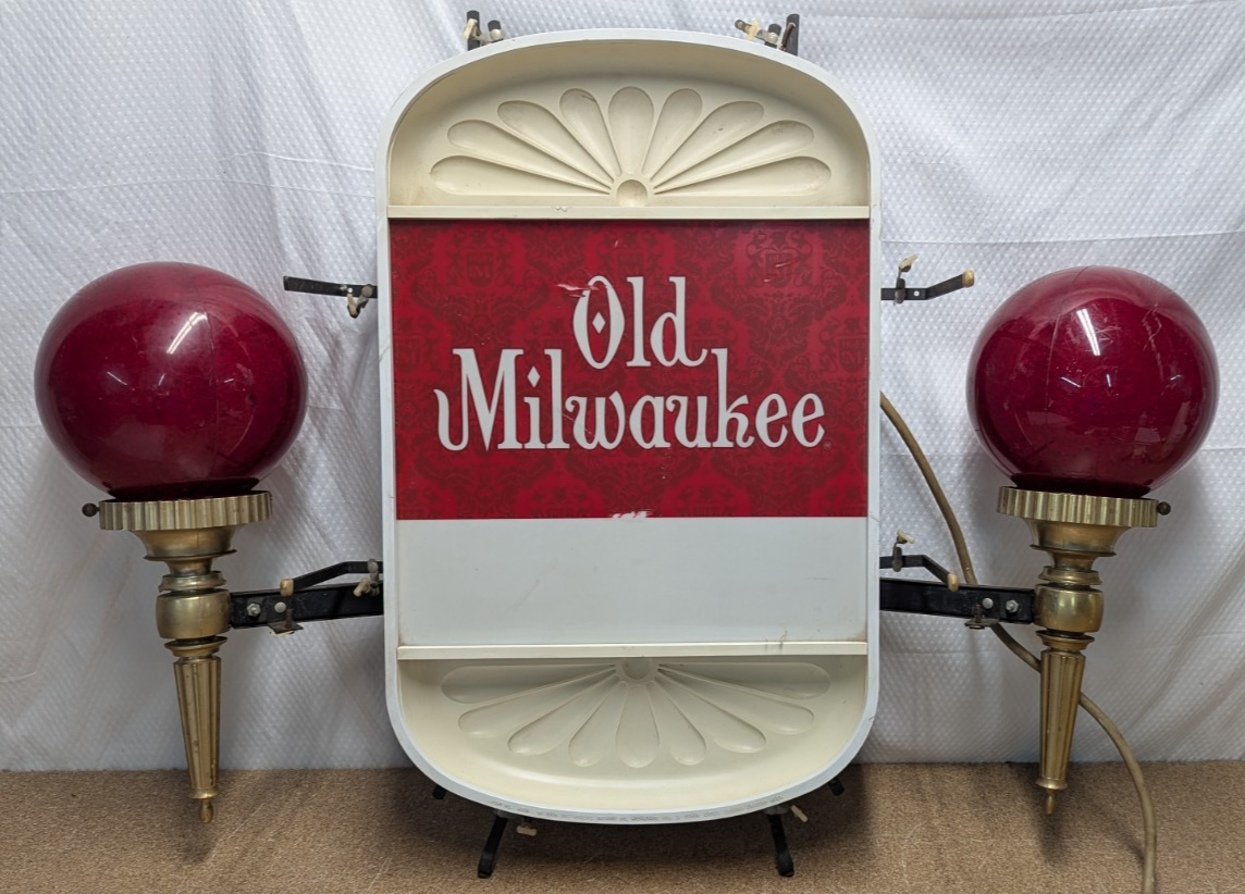 Vintage 1968 Old Milwaukee Beer Lighted Sign with Red Globe