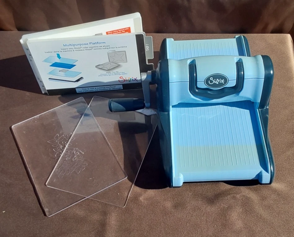 Máquina de corte y estampado Sizzix Big Kick Shape MODELO 02 CON PLATAFORMAS Foto 2 de 4