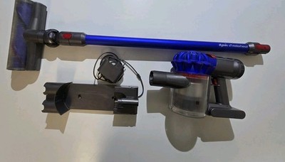 Dyson V7  Kabelloser Staubsauger 