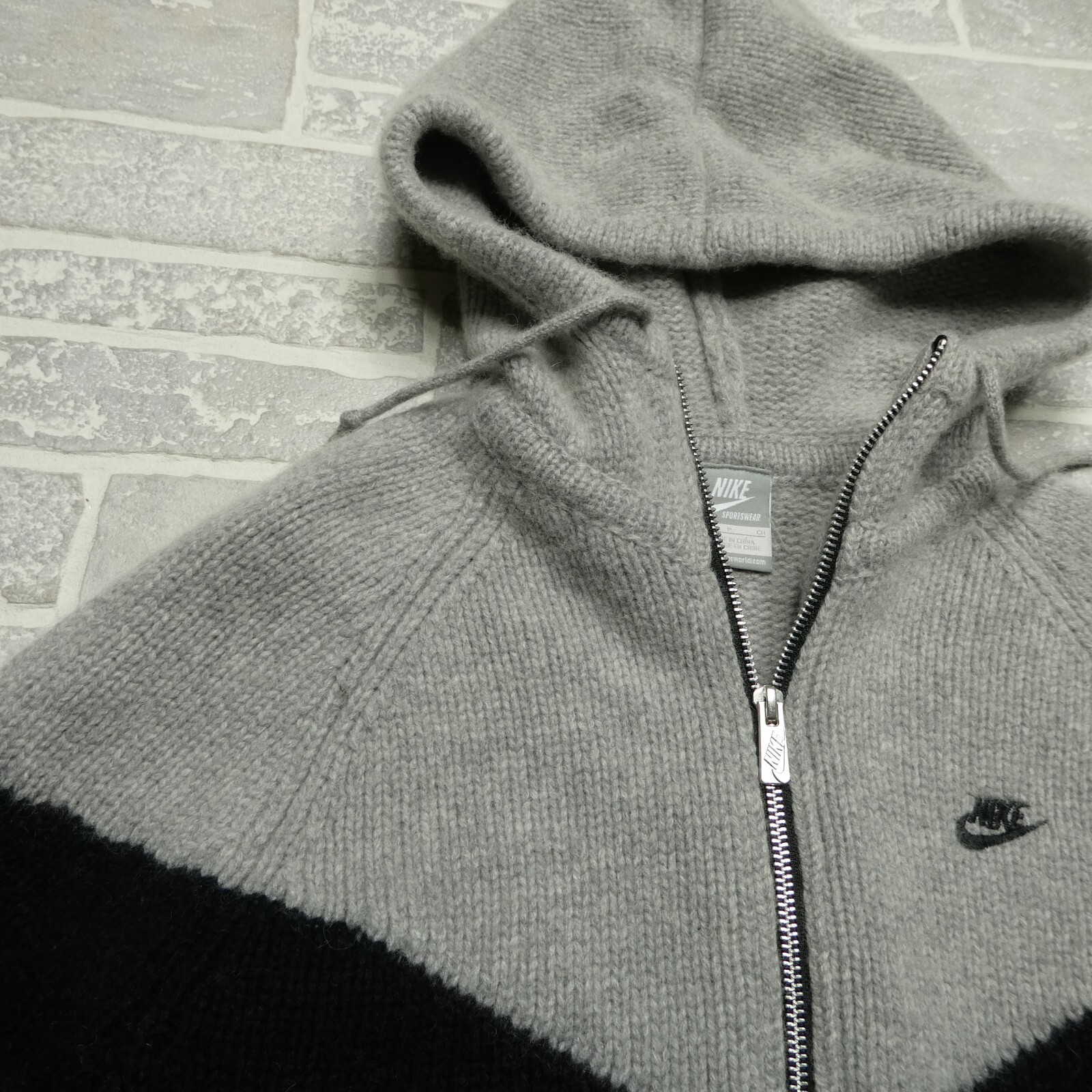 SACAI X NIKE Giacca maglione Nike con cappuccio taglia S misto lana full zip logo ricamato swoosh