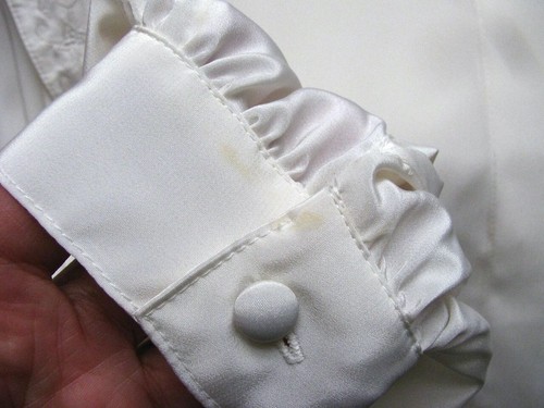 Cream White Silky Blouse Leatherette Wing Shoulders Vintage Suzelle Size 6 - Picture 14 of 16