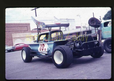 1972 Fernandes Speed & Stereo Center - Sprint Car #18M - Vintage 35mm Race Slide
