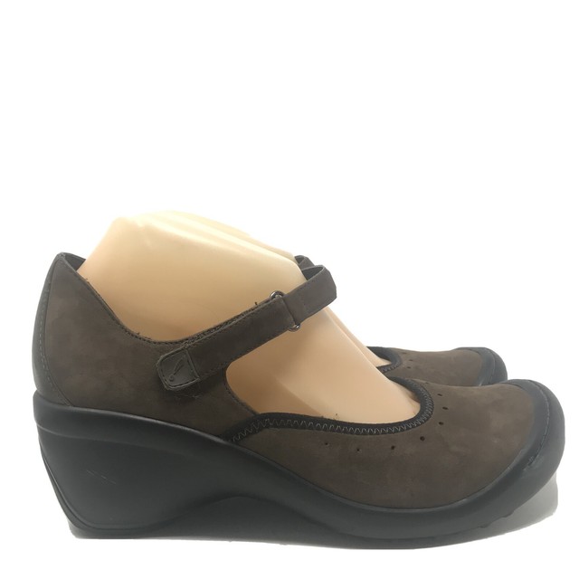 mary jane wedge pumps