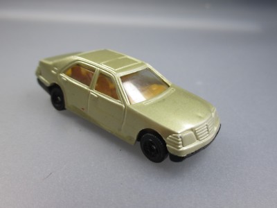 New Ray:  Mercedes Benz  (Schub40)
