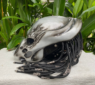 custom alien motorcycle helmets Predator helmet Ghost Rider Helmet with Dreadl Custom Airbrush Helmet It is your responsibility to comply with the laws applicable to you Helm Motor Depredador Moto Predator