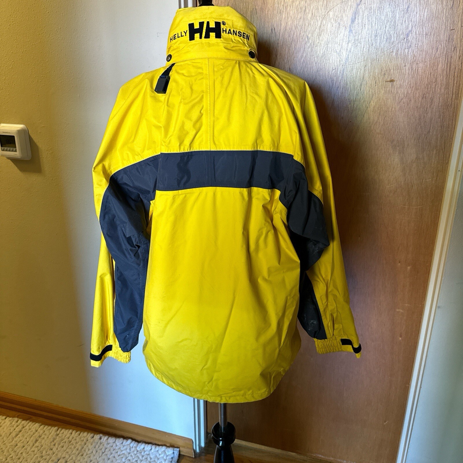 Helly Hansen Ski Jacket - image 5