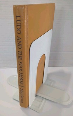 Ludo and the Star Horse by Mary Stewart ~ Vintage 1975 Hardcover Morrow Eagle 