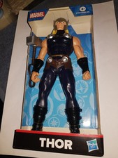 ACTION FIGUR THOR VON MARVEL 23 CM GEBRAUCHT  in OVP