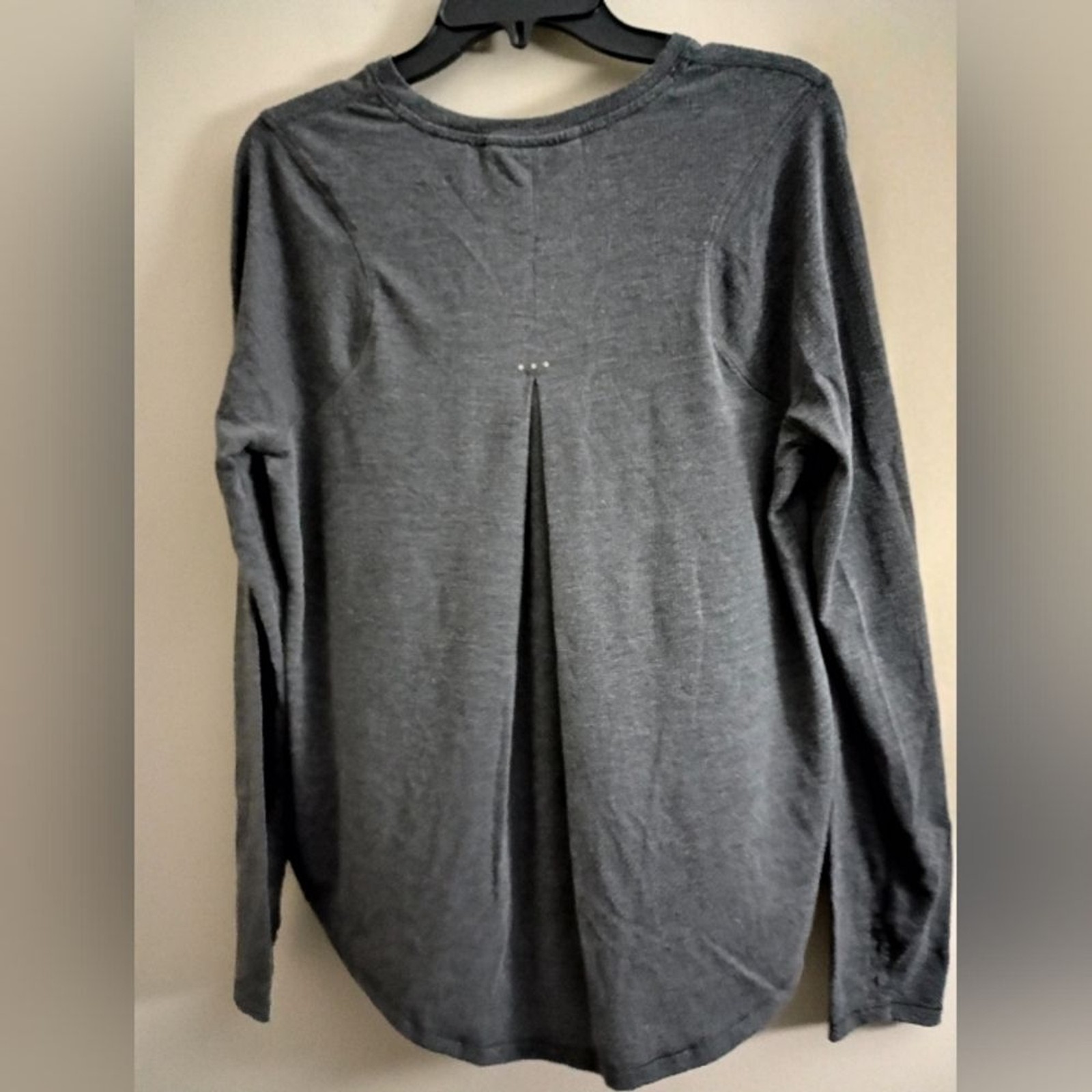 (Bundle) 2 Avia Performance Long Sleeve Breathabl… - image 7