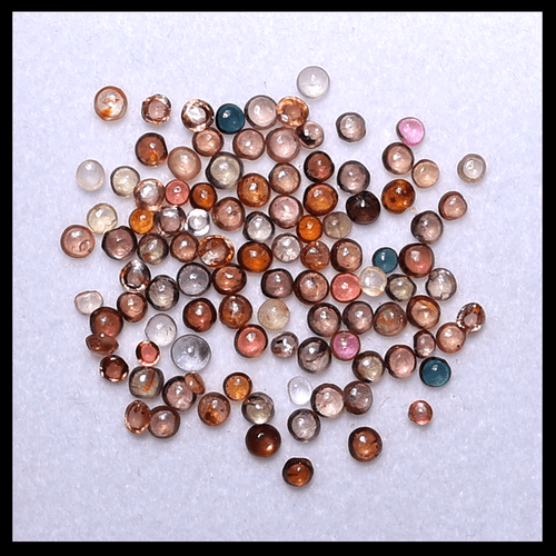 Arco iris de la Tierra ~ 102 piezas piedras preciosas sueltas cabujón natural multi zafiro 2 mm-3 mm - Imagen 6 de 9