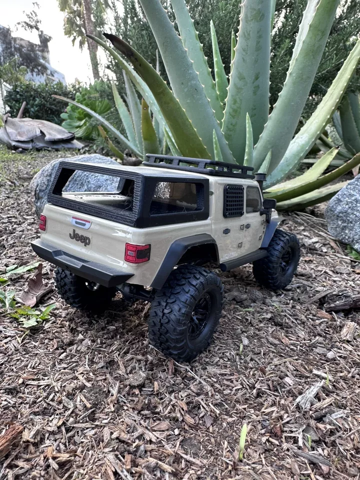 Axial SCX24 Jeep Gladiator Bed Shell - Image 2 of 4