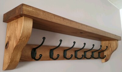 Garderobe + Regal schwebend rustikal Handarbeit Wandmontage 7 schwarze Doppelhaken