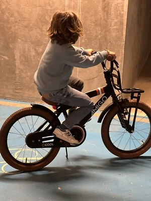 Vélo - Photo 1/4
