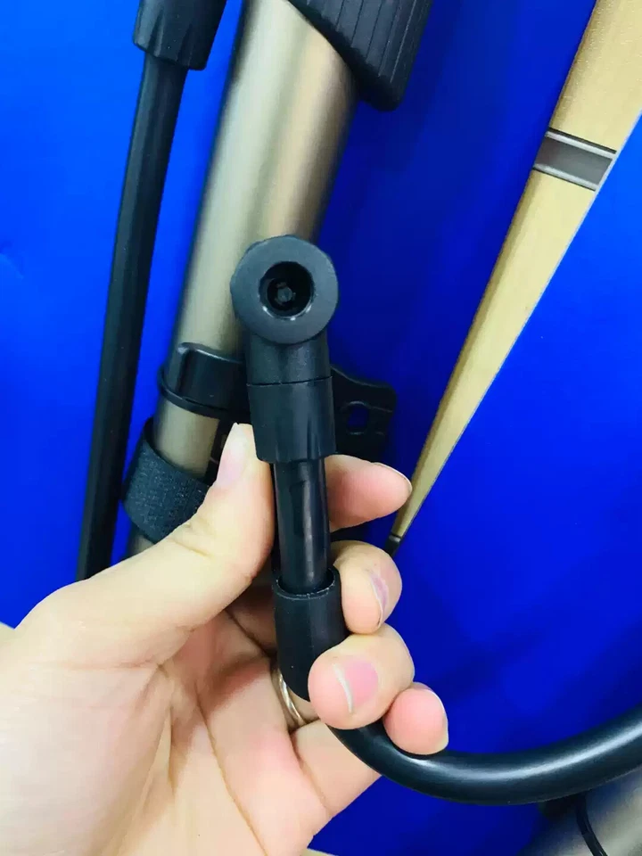 GIANT Air Mini 002 Bike Pump Portable For Bicycle Tire Ball 120PSI With Gauge - Image 4 of 4