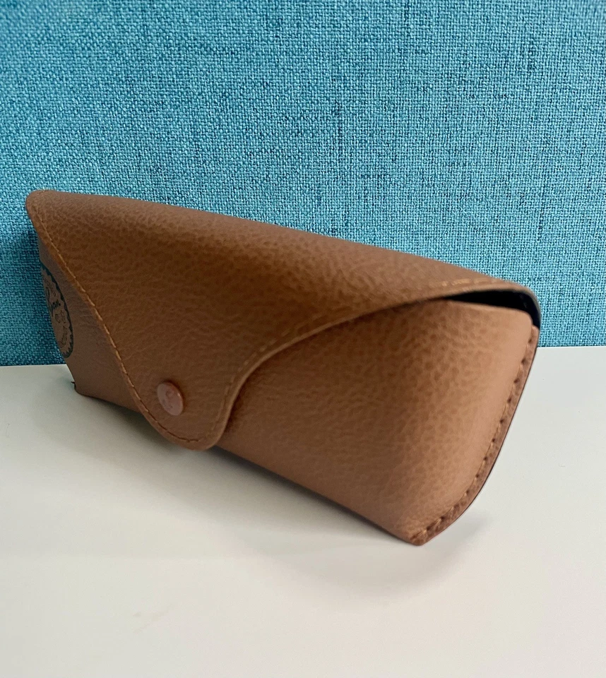 Vintage Ray-Ban Soft Case Brown Textured Snap Closure with Cleaning Cloth  - Image 3 of 4