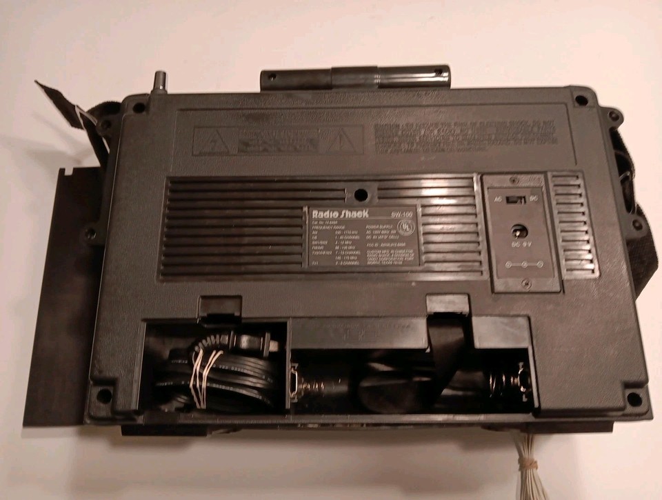 Vintage Radio Shack, SW100, 12-649, Multiband Receiver/Shortwave AM/FM ...