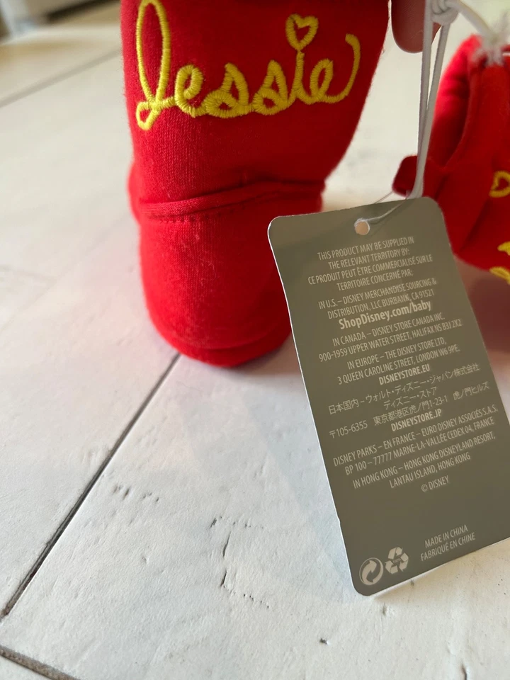 Disney Store JESSIE Bebé Rojo Disfraz BOTAS Toy Story 6-12 Meses....... NUEVO Foto 2 de 4