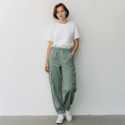 C&C California 100% Lyocell Cargo Pants Olive Green Lightweight Size Medium - Image 1 of 4
