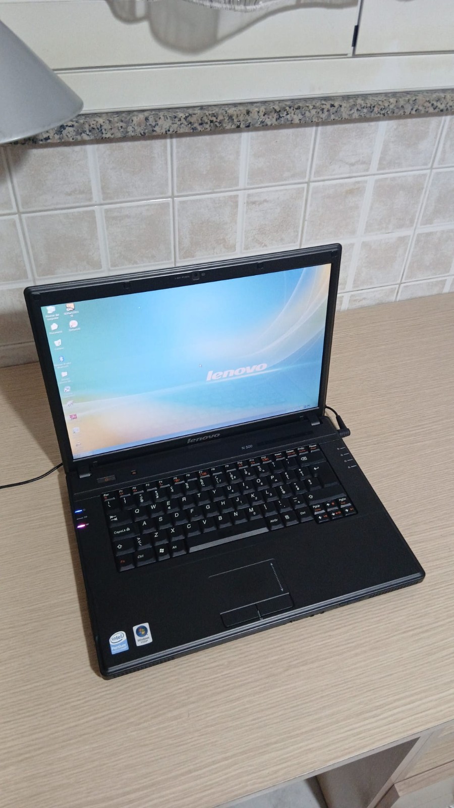 Notebook Lenovo N500 Windows XP Pro (Intel Core 2 Duo)(2GB DDR2)(320GB)(15.4')