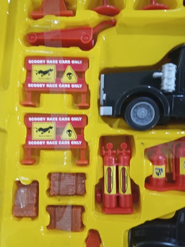 Vintage 1999 Scooby Doo 50 Piece Race Truck Set .its new old stock - Picture 15 of 19