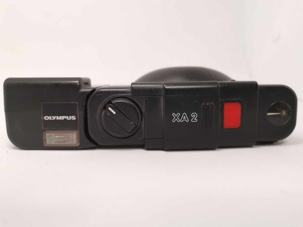 OLYMPUS XA2 35 mm FILM CAMERA Point & Shoot W/ A11 OLYMPUS XA2 35 mm FILM CAMERA Point & Shoot W/ A11