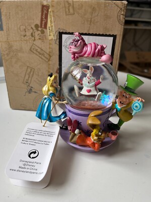 Disney Alice in Wonderland Snow Globe Teacup Disneyland Paris Rare NEW MISB