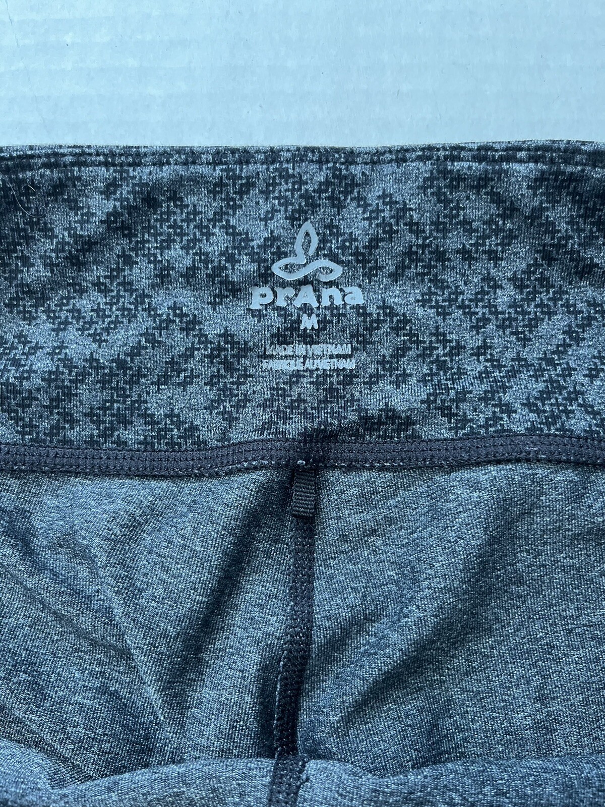Prana gray patterned capris size medium - image 2