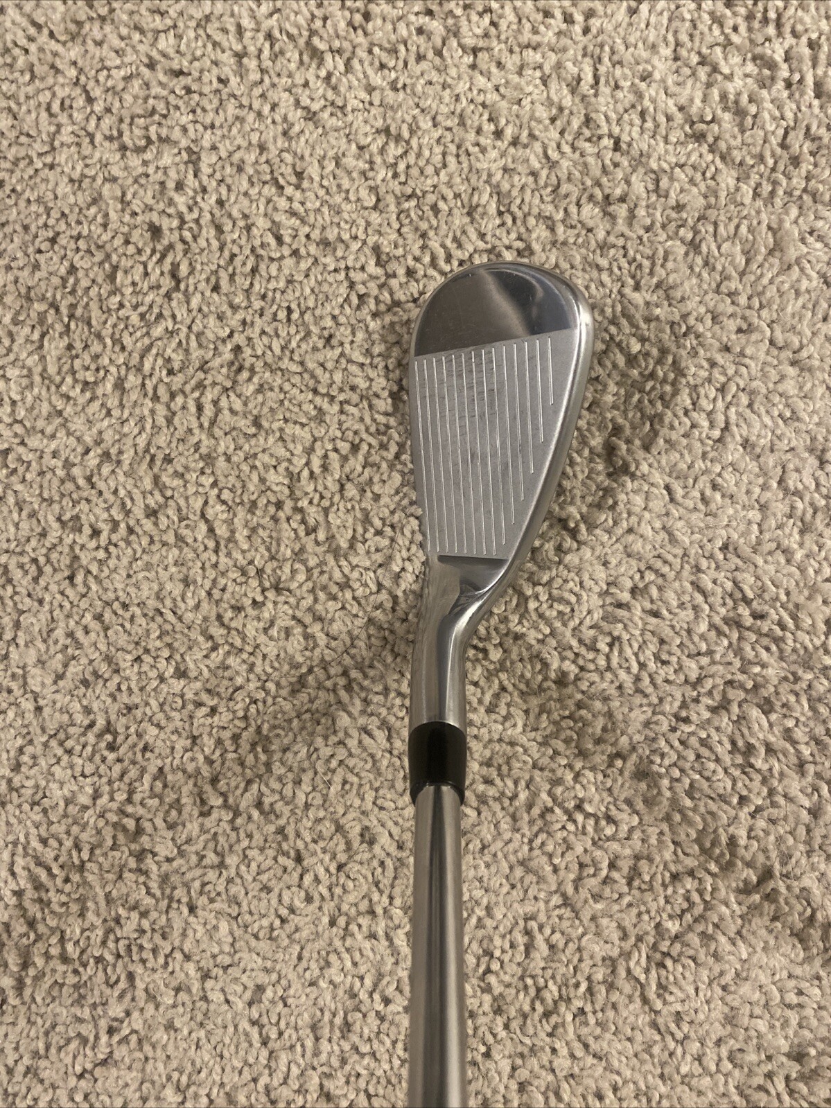 Titleist T300 48 Degree Wedge. RH. AMT Red S300 Shaft. INSTITUTO