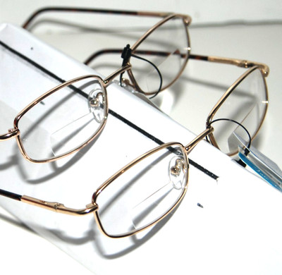 2 pair Mens Bifocal  Reading glasses Gold tone  spring temple frames  +2.25