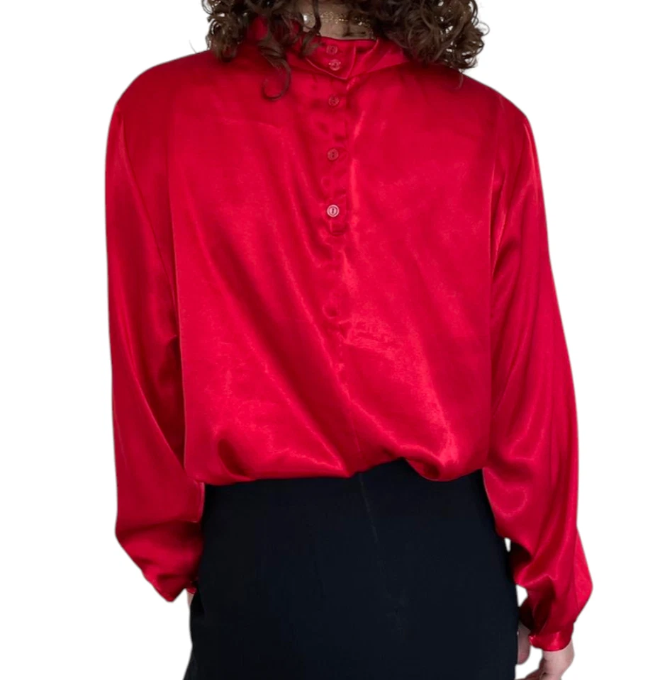 复古 Liz Baker 衬衫上衣亮红色缎面液体丝绸高领后扣 12 — 第 4/4 张图片
